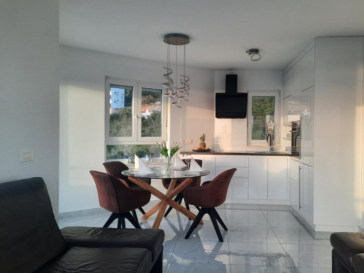 Apartment Anny De Luxe With Sea View Makarská Exteriér fotografie